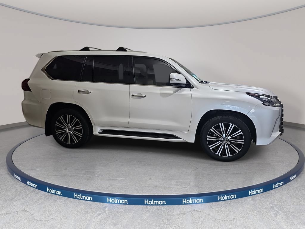 Used 2020 Lexus LX 570 4WD w/ Luxury Package image 5