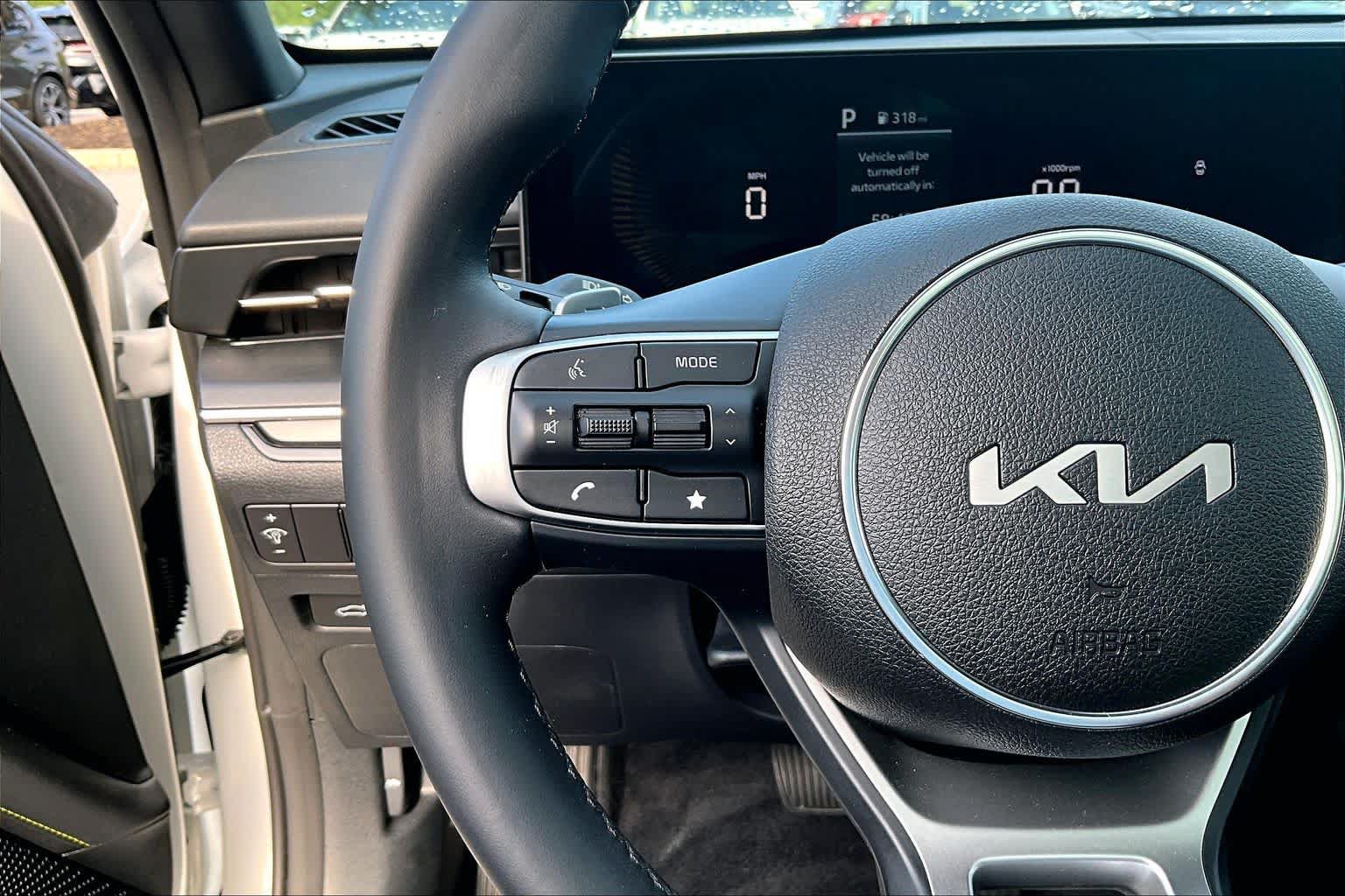 Used 2025 Kia K5 GT FWD image 25