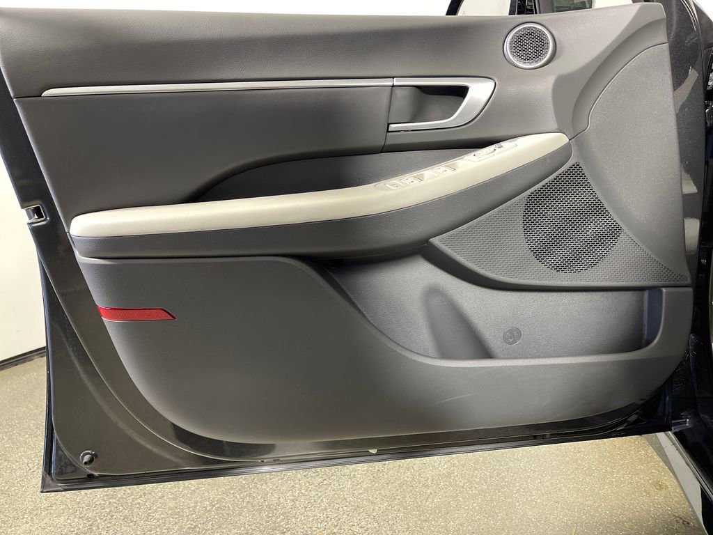 Certified 2025 Hyundai Sonata SEL FWD image 19