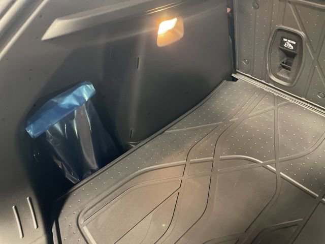 New 2026 Chevrolet Trax RS w/ Sunroof Package image 39