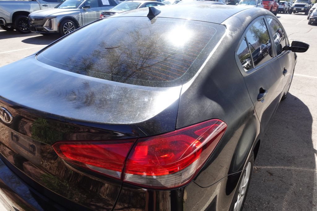 Used 2018 Kia Forte LX FWD image 3