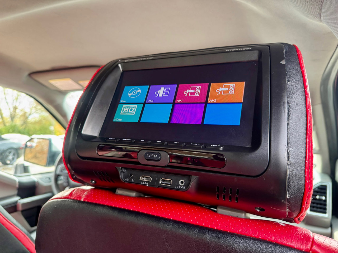 Used 2015 Ford F150 XLT image 40