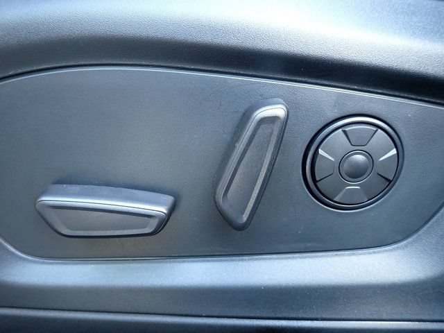 Used 2025 Ford Explorer Platinum AWD/4WD image 25