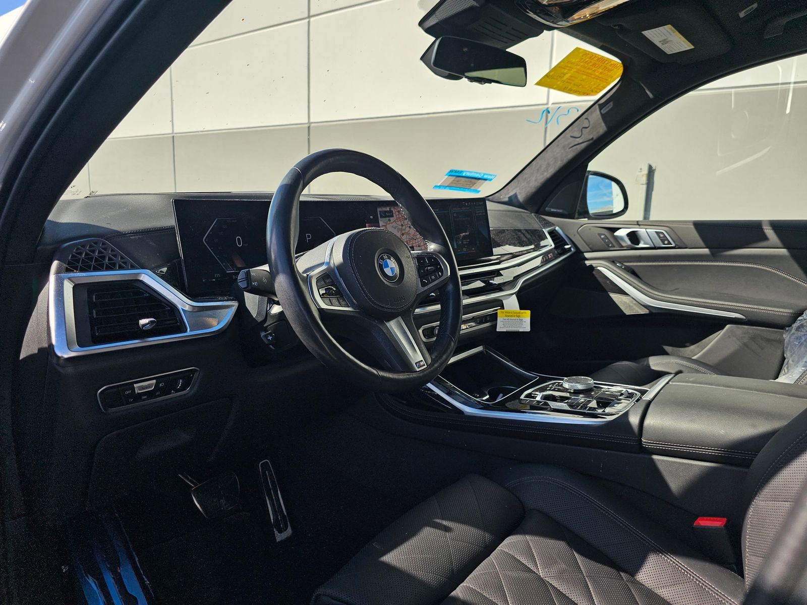 Used 2023 BMW X7 xDrive40i w/ M Sport Package image 5
