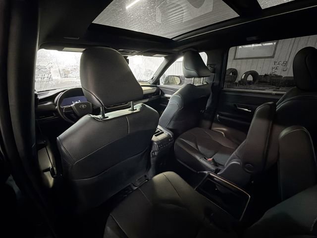 Used 2024 Toyota Grand Highlander MAX Platinum image 9