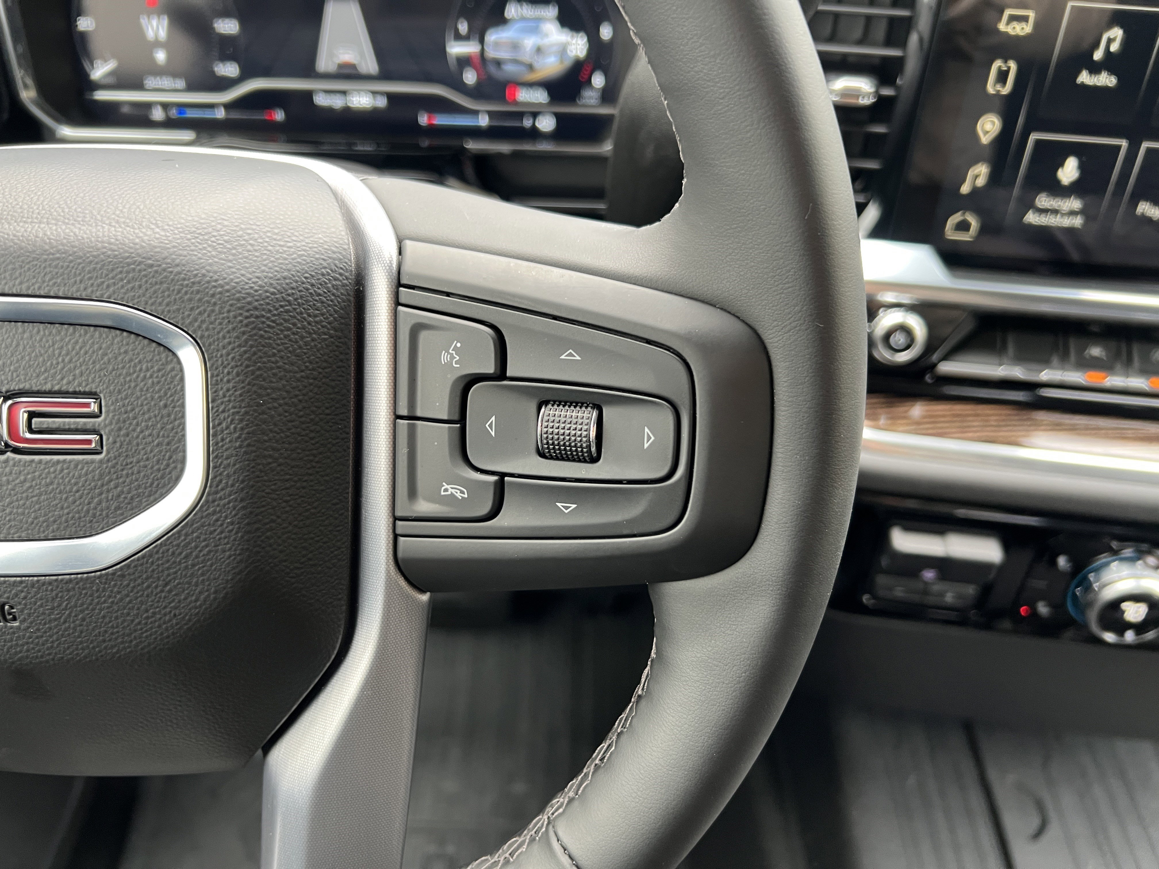 Used 2025 GMC Sierra 1500 Elevation image 29