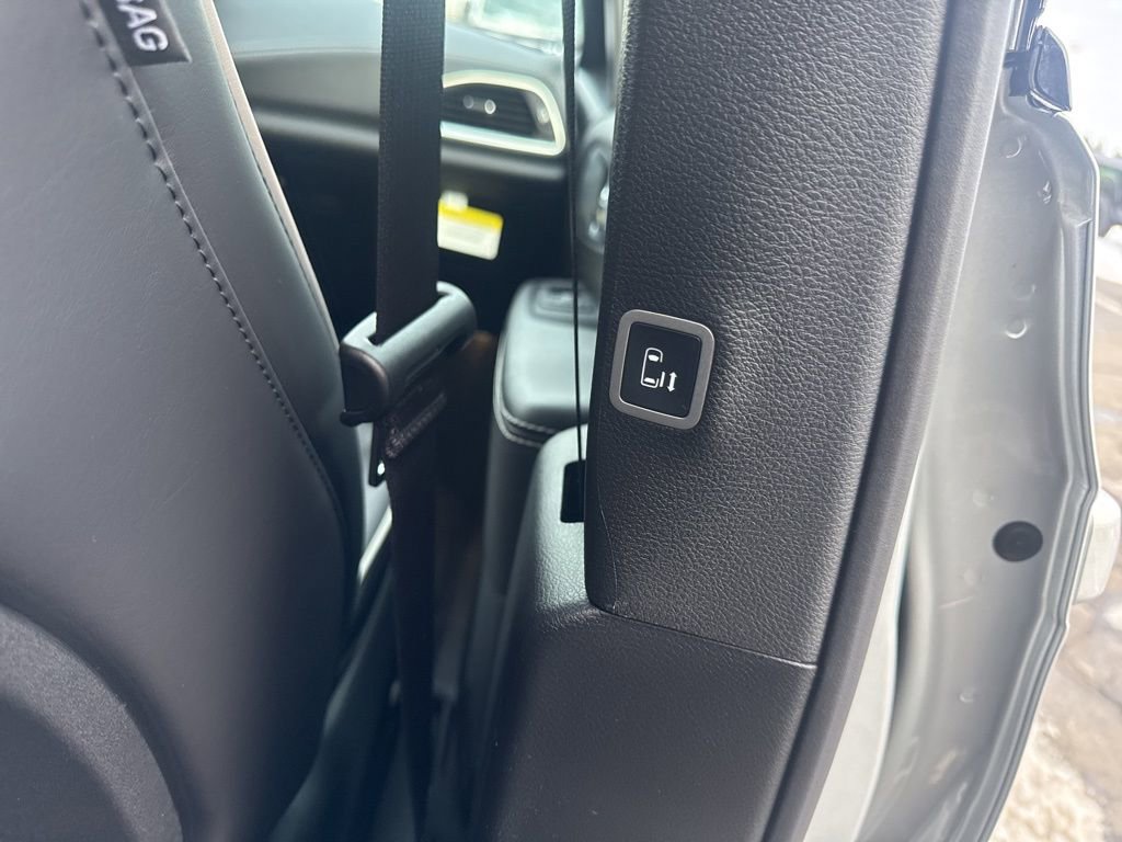 New 2026 Chrysler Pacifica Limited w/ S Appearance Package image 42