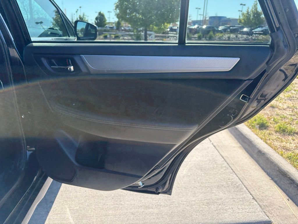 Used 2018 Subaru Outback 2.5i Premium AWD/4WD image 19