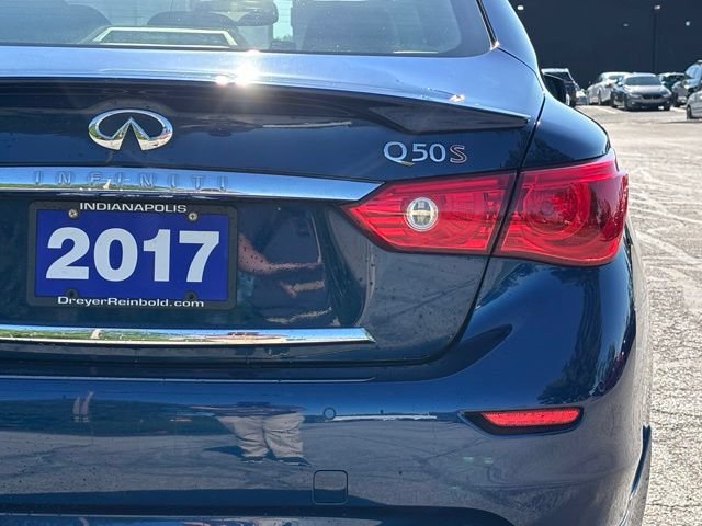 Used 2017 INFINITI Q50 Red Sport 400 AWD/4WD image 4