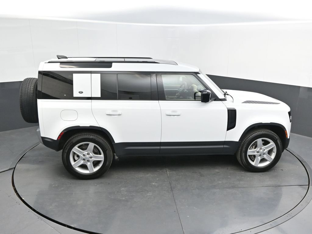 Used 2021 Land Rover Defender 110 SE image 34