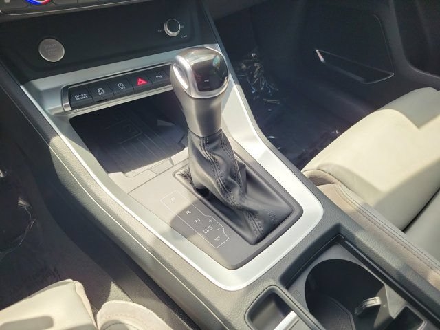 Used 2020 Audi Q3 2.0T Prestige AWD/4WD image 30