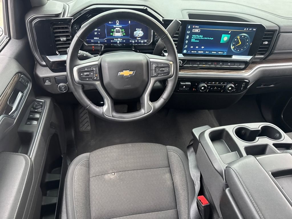 Used 2025 Chevrolet Silverado 1500 LT image 16