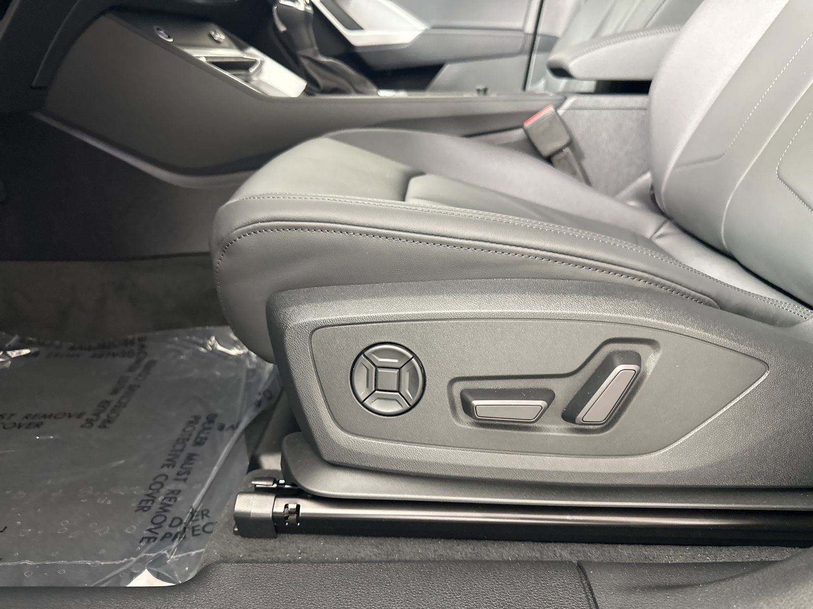 New 2025 Audi Q3 2.0T Premium AWD/4WD image 11