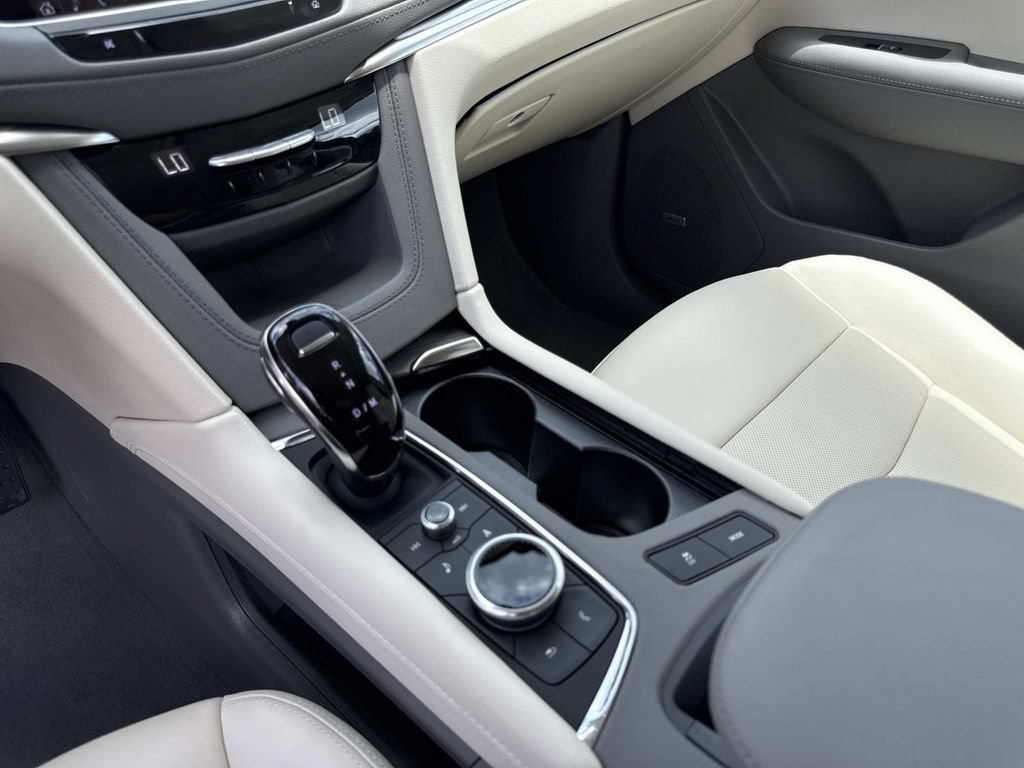 New 2026 Cadillac XT5 Premium Luxury FWD image 25