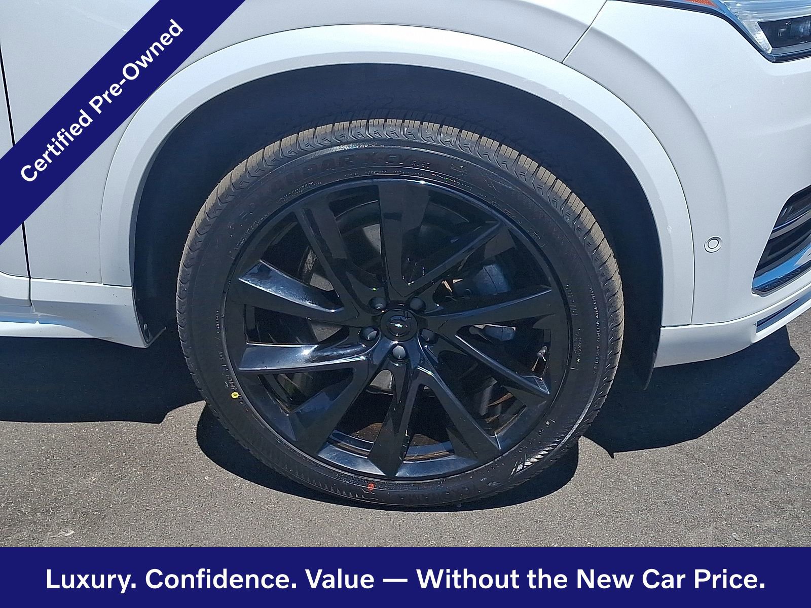 Certified 2023 Volvo XC90 B6 Plus w/ Protection Package AWD/4WD image 9