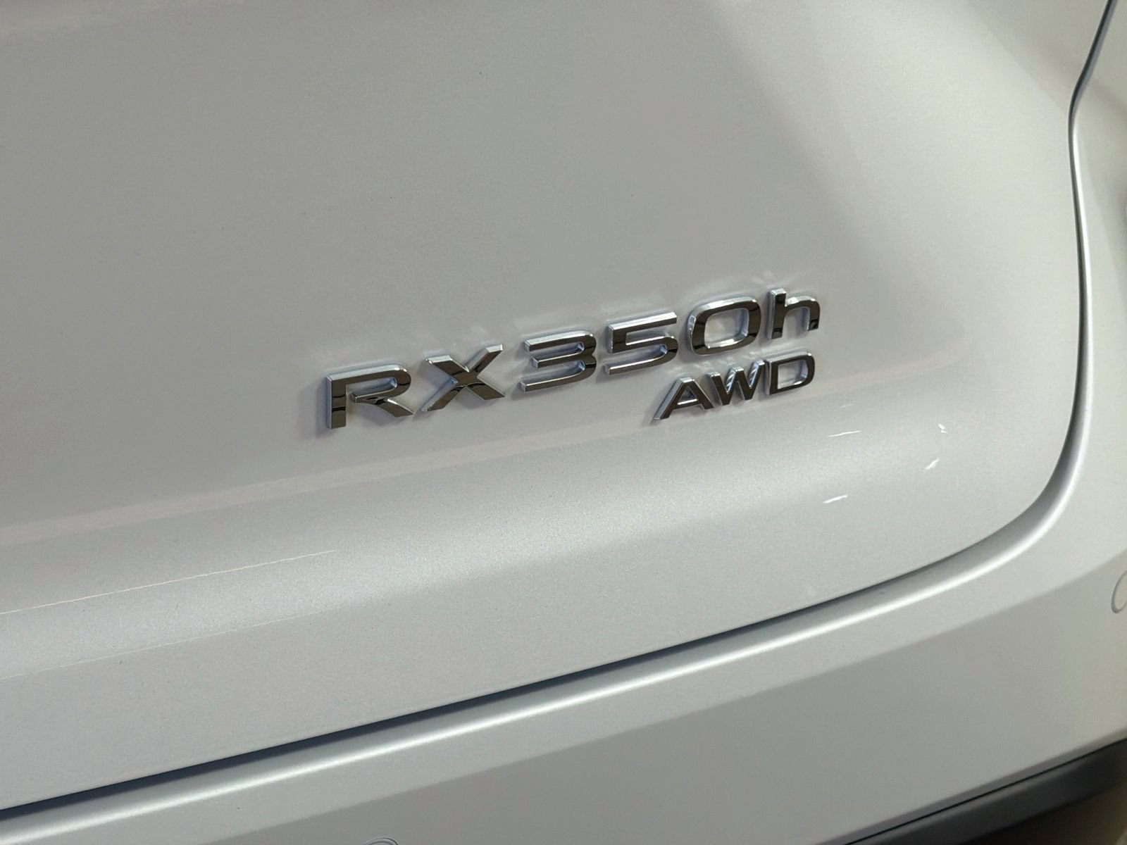 Used 2025 Lexus RX 350h w/ Convenience Package AWD/4WD image 30