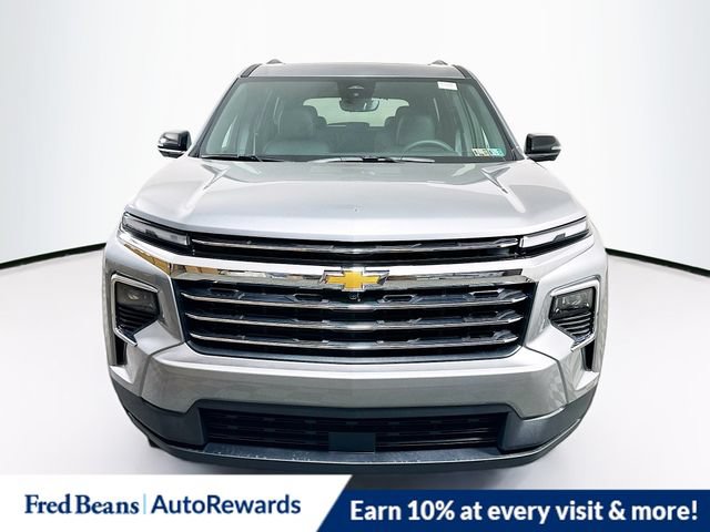New 2026 Chevrolet Traverse LT w/ Sun and Wheel Package AWD/4WD image 2