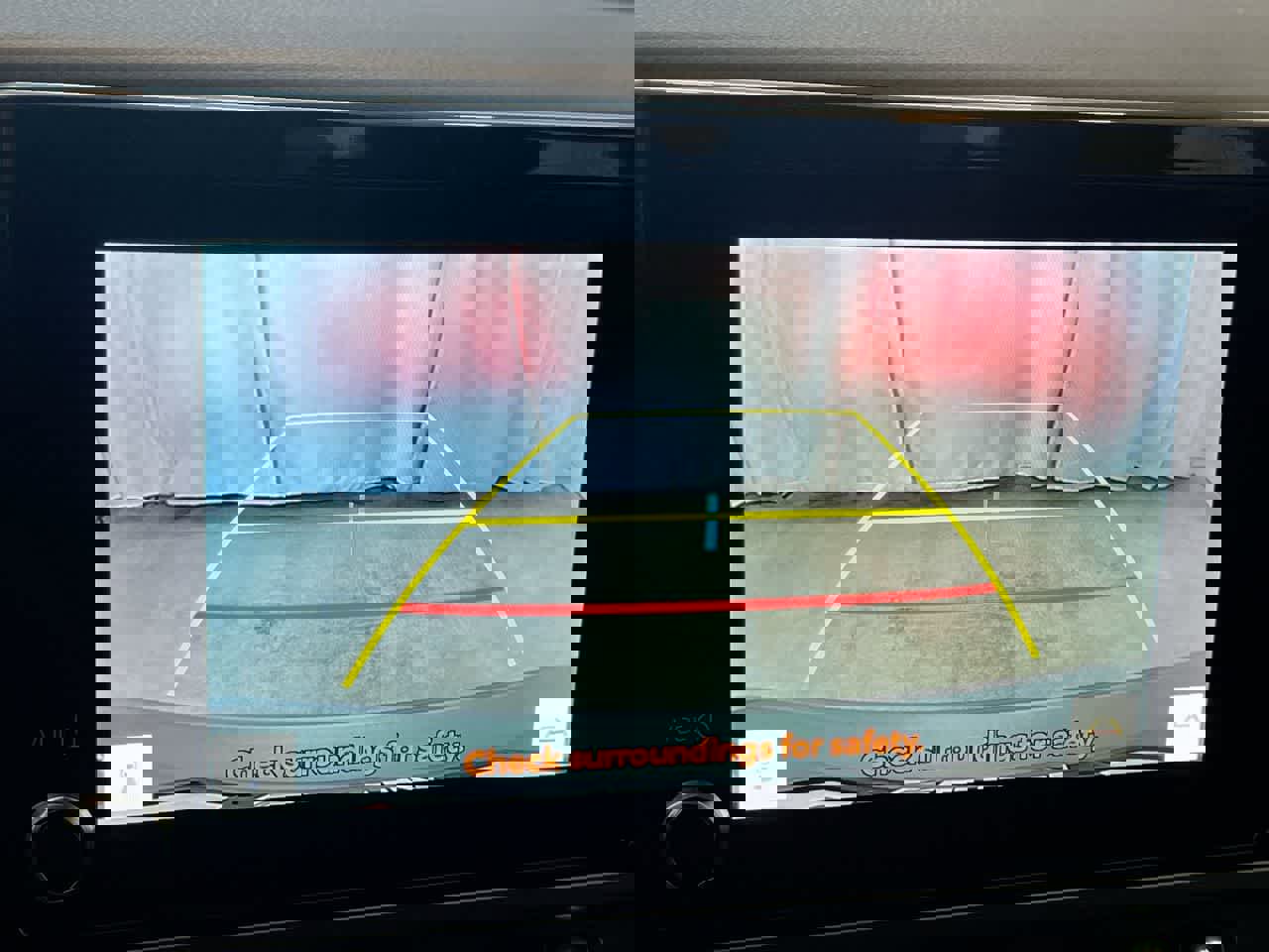 Used 2025 Toyota Camry LE w/ Convenience Package image 17