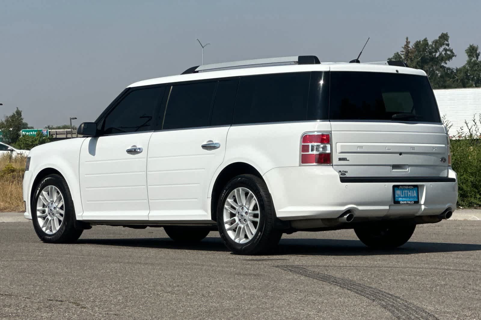 Used 2016 Ford Flex SEL FWD image 6