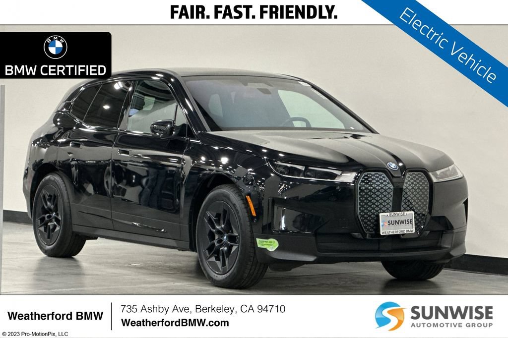Used 2024 BMW iX xDrive50 AWD/4WD image 1
