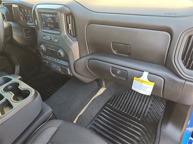 Used 2025 Chevrolet Silverado 1500 Custom w/ Turbomax Blackout Package image 27