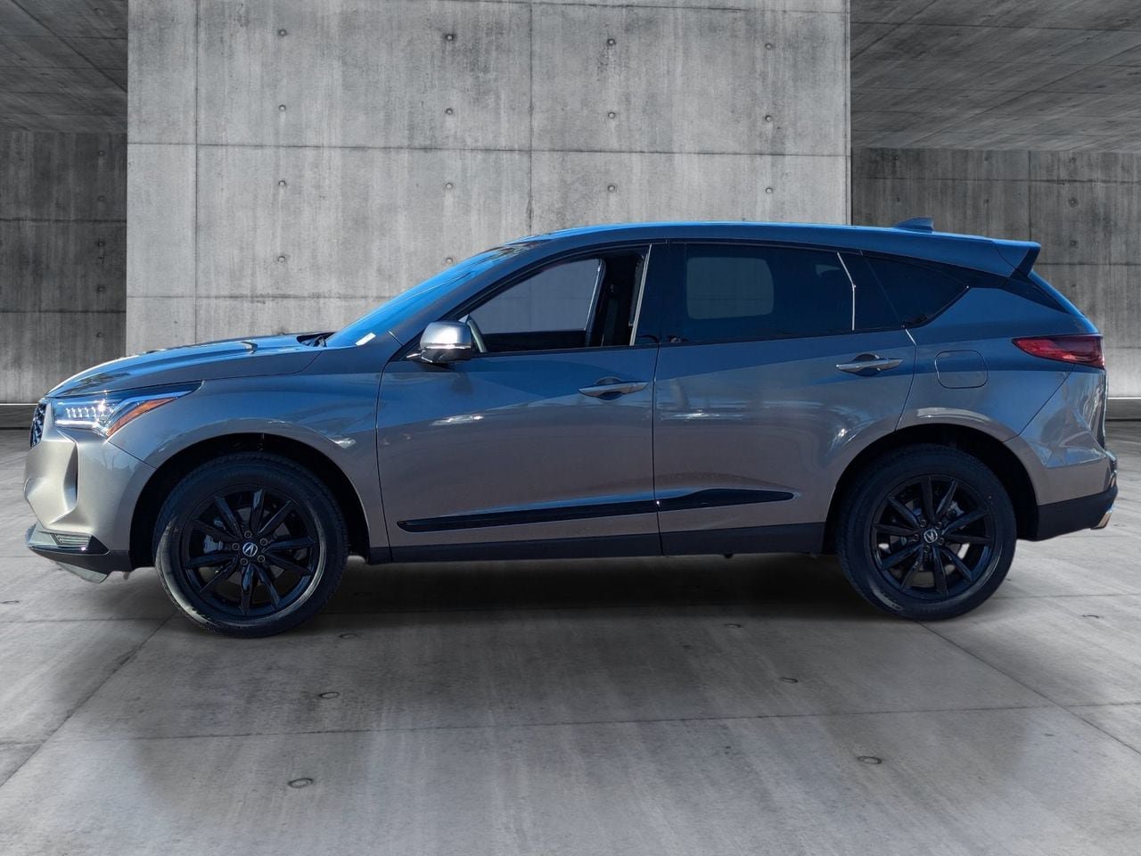 New 2026 Acura RDX SH-AWD image 2