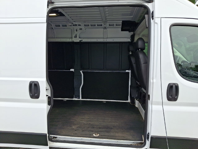 Used 2025 RAM ProMaster 2500 w/ Convenience Group FWD image 10
