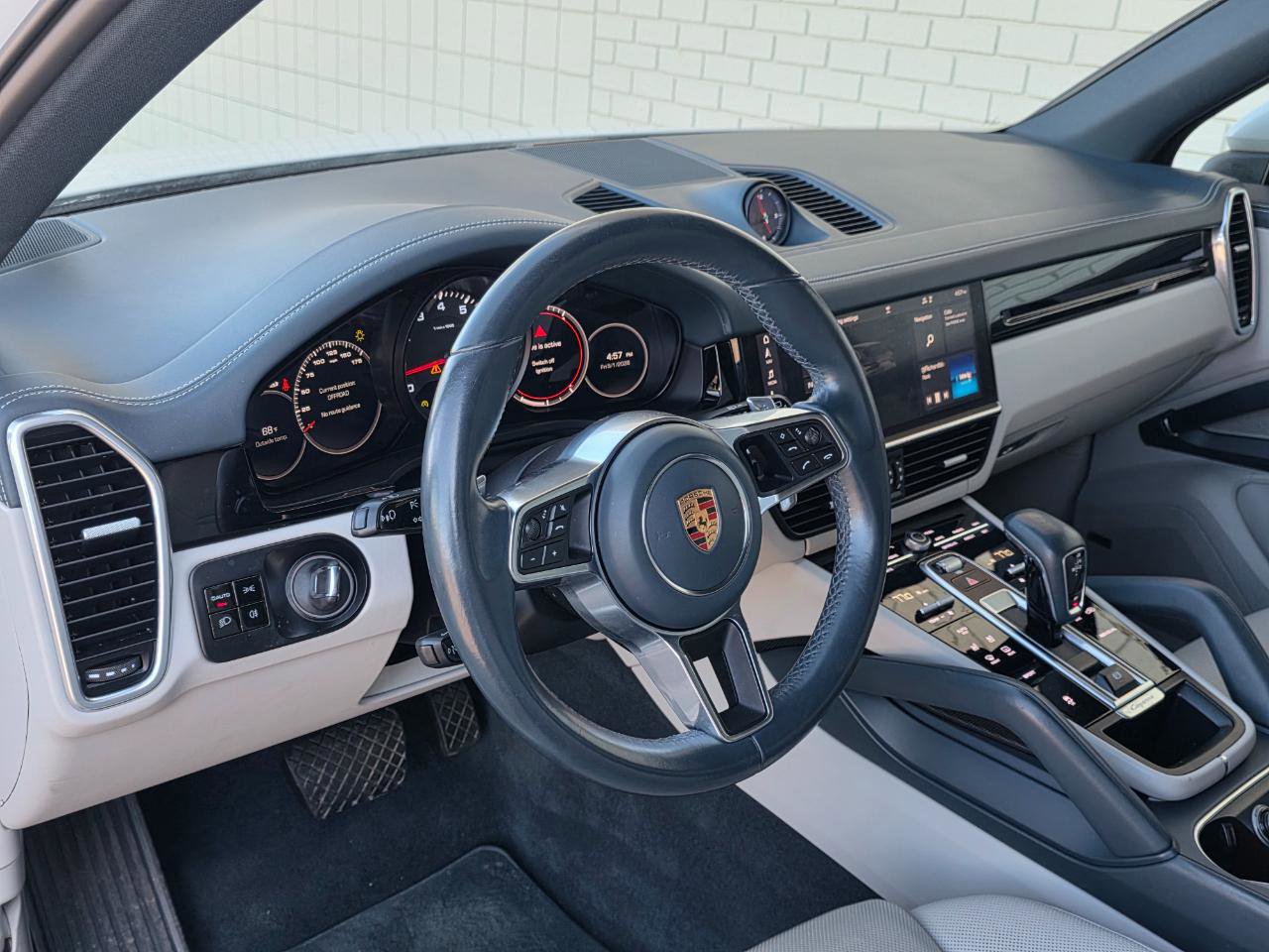 Used 2019 Porsche Cayenne AWD/4WD image 10