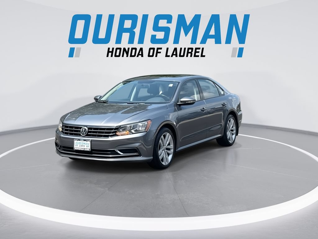 Used 2019 Volkswagen Passat 2.0T Wolfsburg w/ Wheels & Sunroof Package FWD image 4