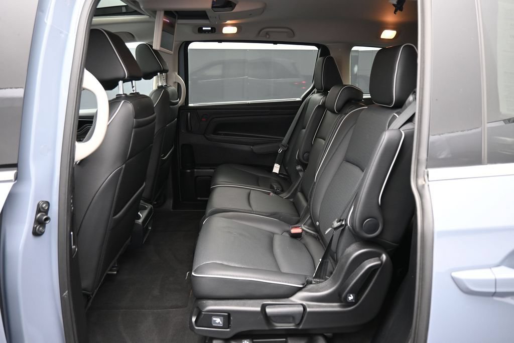 Used 2025 Honda Odyssey Elite image 25