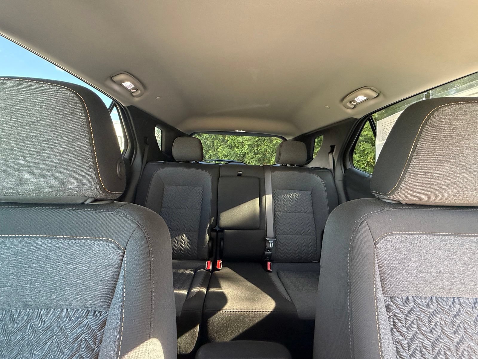 Used 2024 Chevrolet Equinox LT w/ LPO, Floor Liner Package FWD image 3