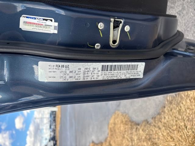 Used 2019 Jeep Cherokee Latitude Plus w/ Comfort/Convenience Group image 30