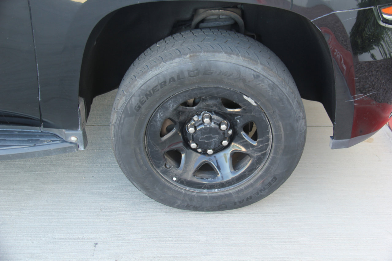 Used 2018 Chevrolet Tahoe 2WD w/ Remote Keyless Entry Package image 31