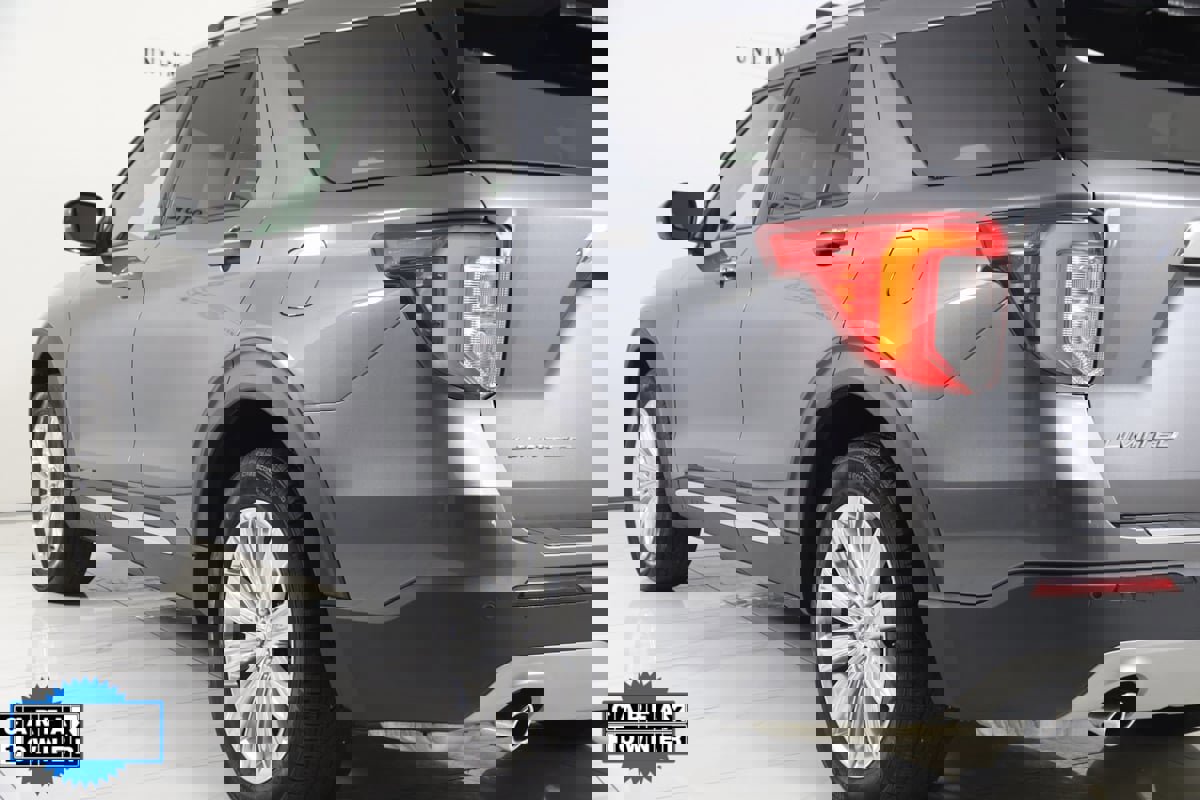 Used 2022 Ford Explorer Limited w/ Hybrid Equipment Group 310A image 25