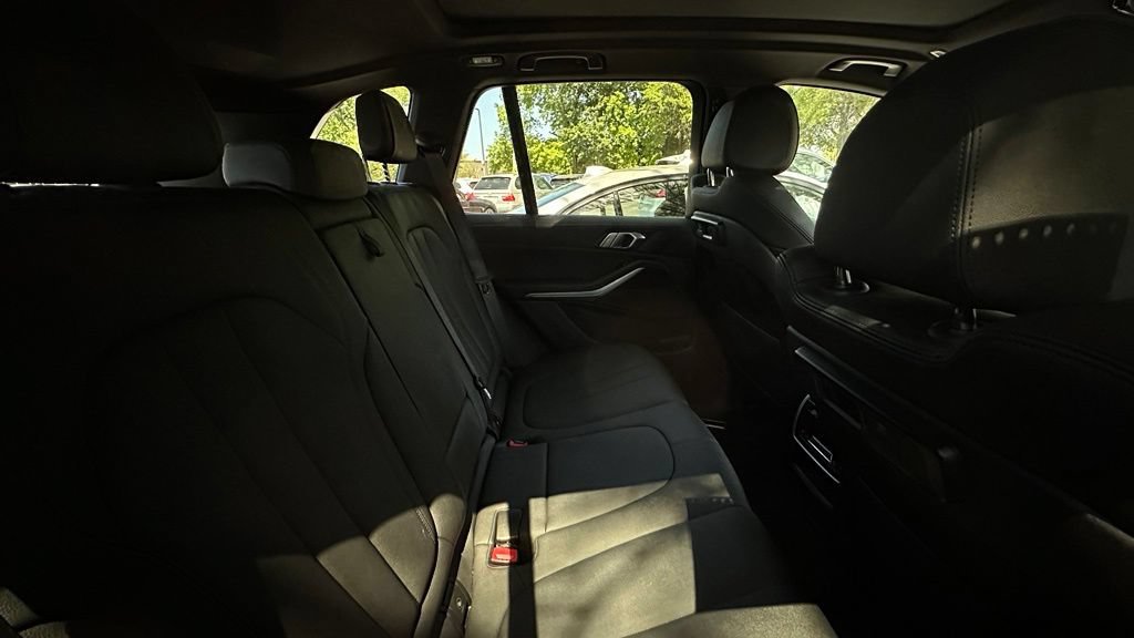 Used 2021 BMW X5 xDrive40i w/ Convenience Package AWD/4WD image 7