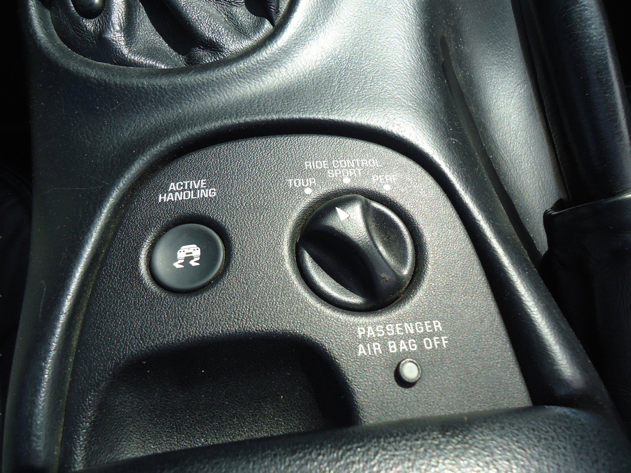 Used 2001 Chevrolet Corvette Convertible w/ Preferred Equipment Group2 image 17
