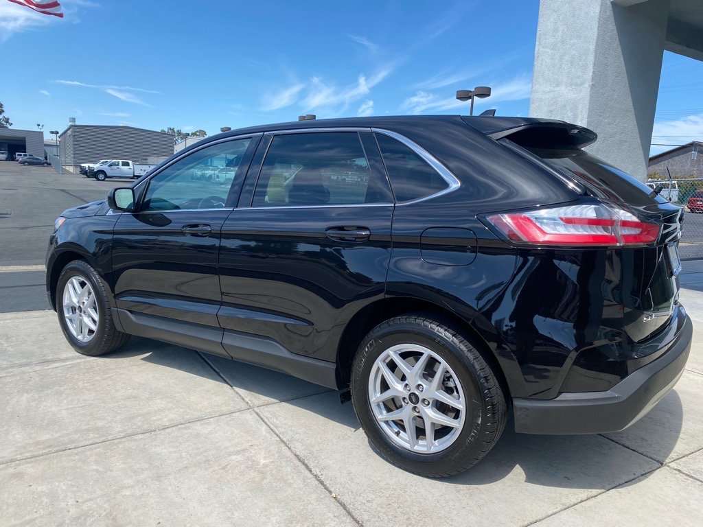 Used 2024 Ford Edge SEL image 4