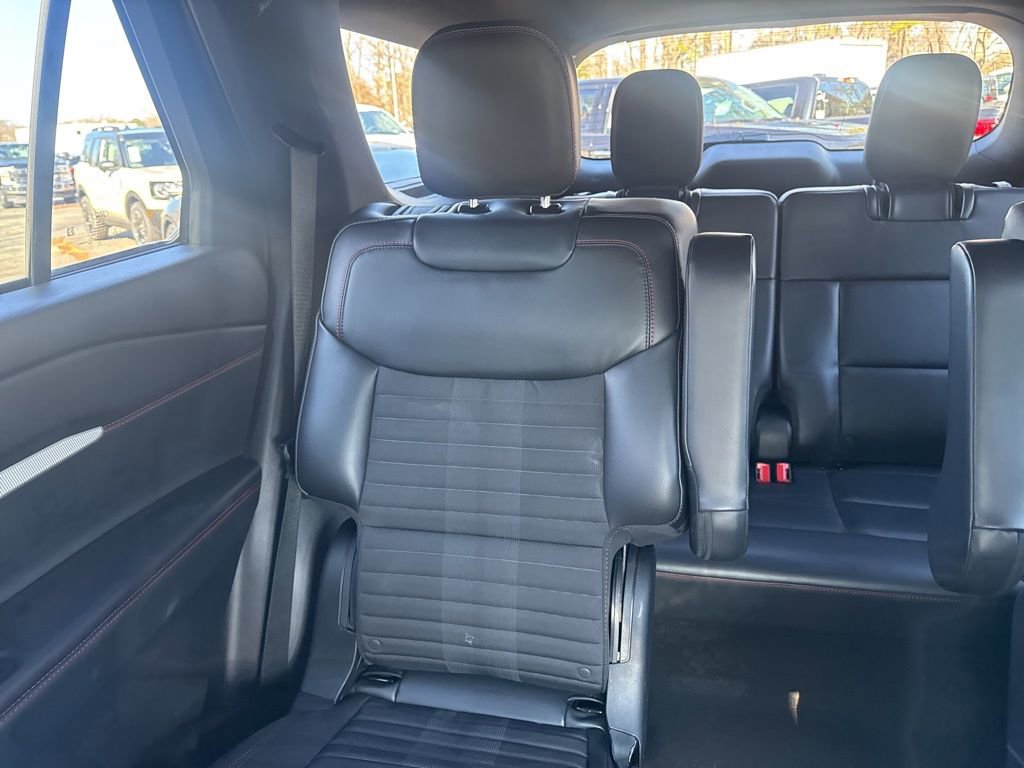 Certified 2025 Ford Explorer ST-Line image 14