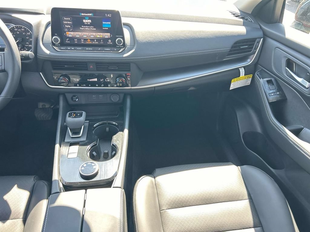 New 2026 Nissan Rogue Dark Armor AWD/4WD image 21