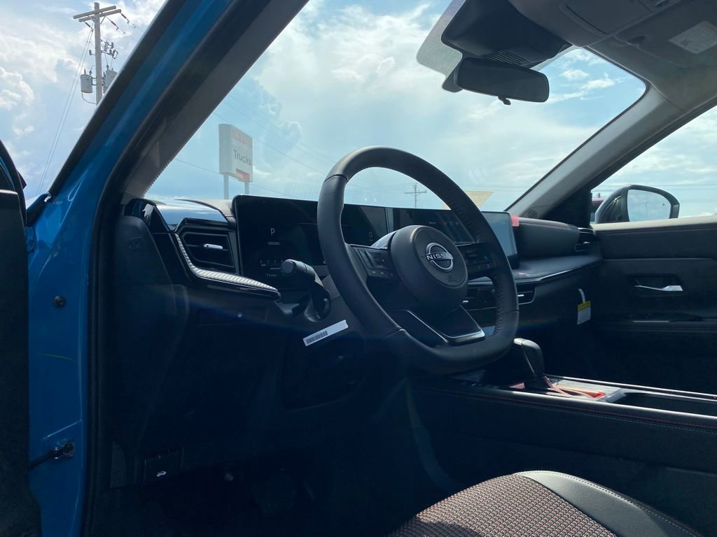 New 2025 Nissan Kicks SR image 10