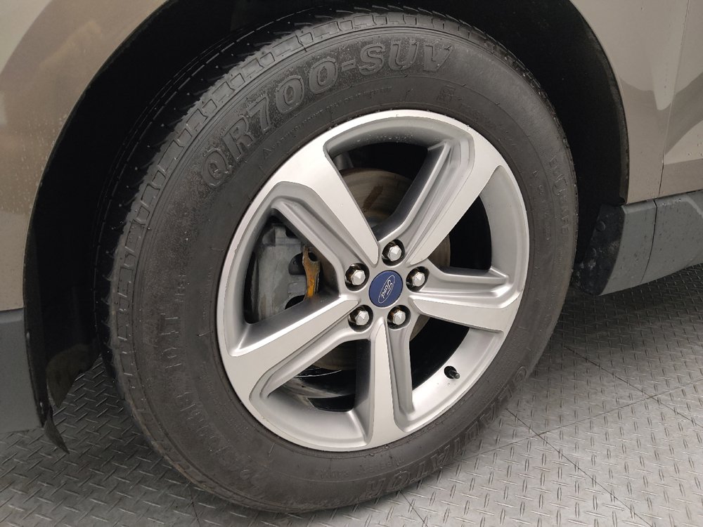 Used 2019 Ford Edge SEL w/ Equipment Group 201A FWD image 31