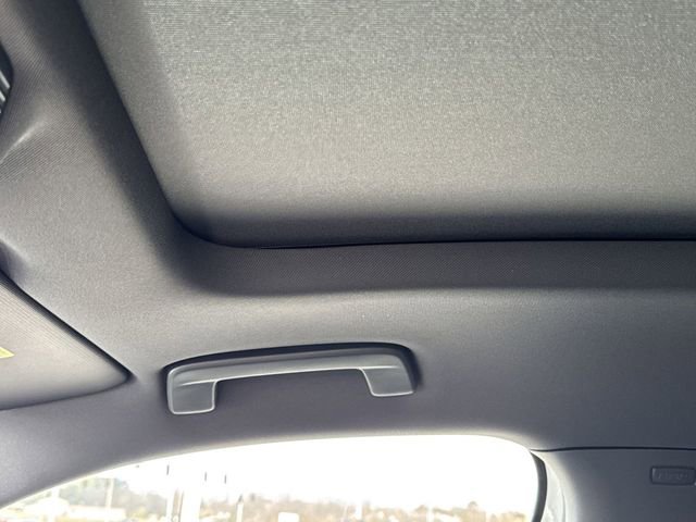 New 2026 Volkswagen Tiguan SE R-Line image 14