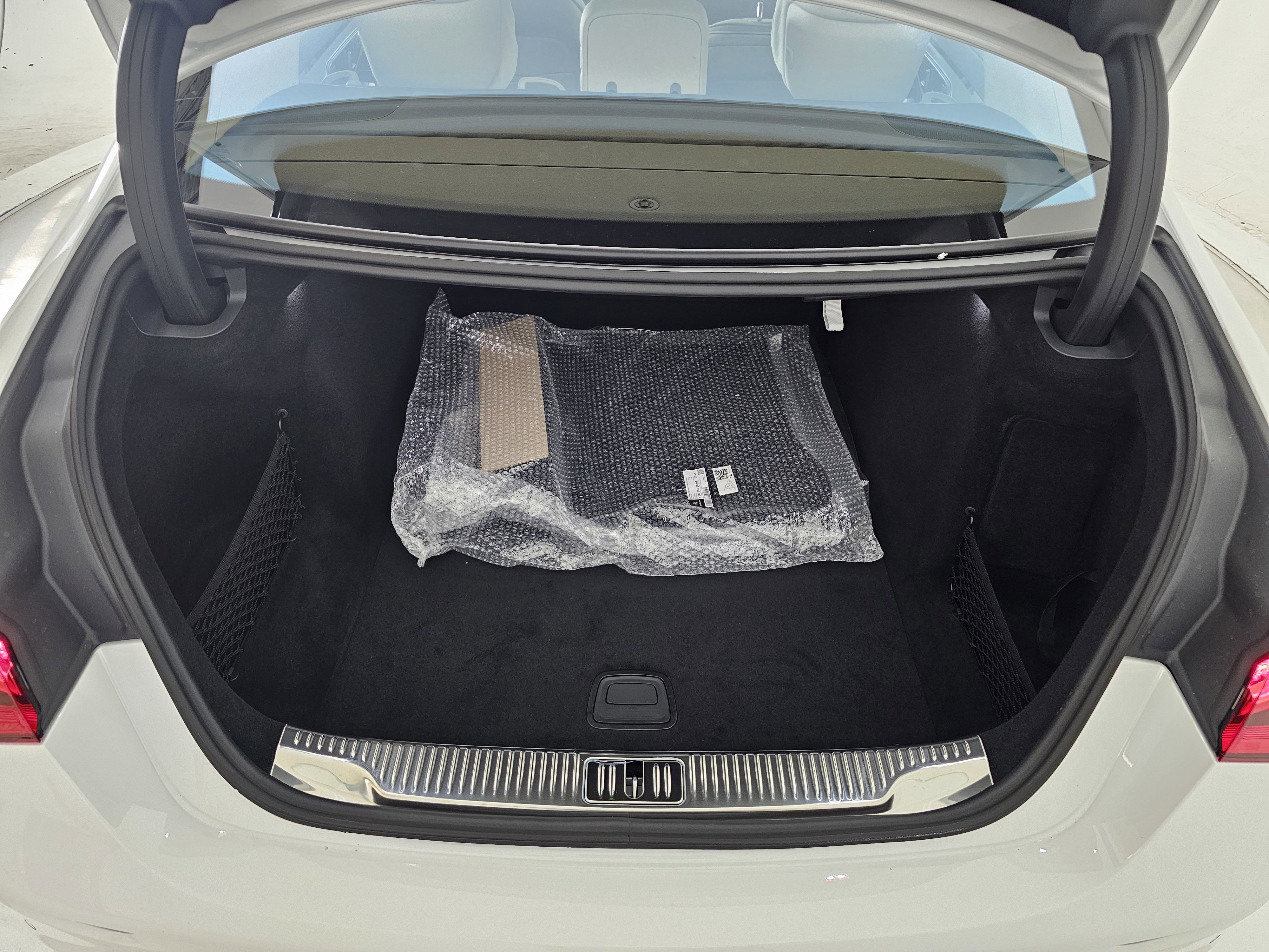 New 2026 Mercedes-Benz S 580 4MATIC Sedan image 24