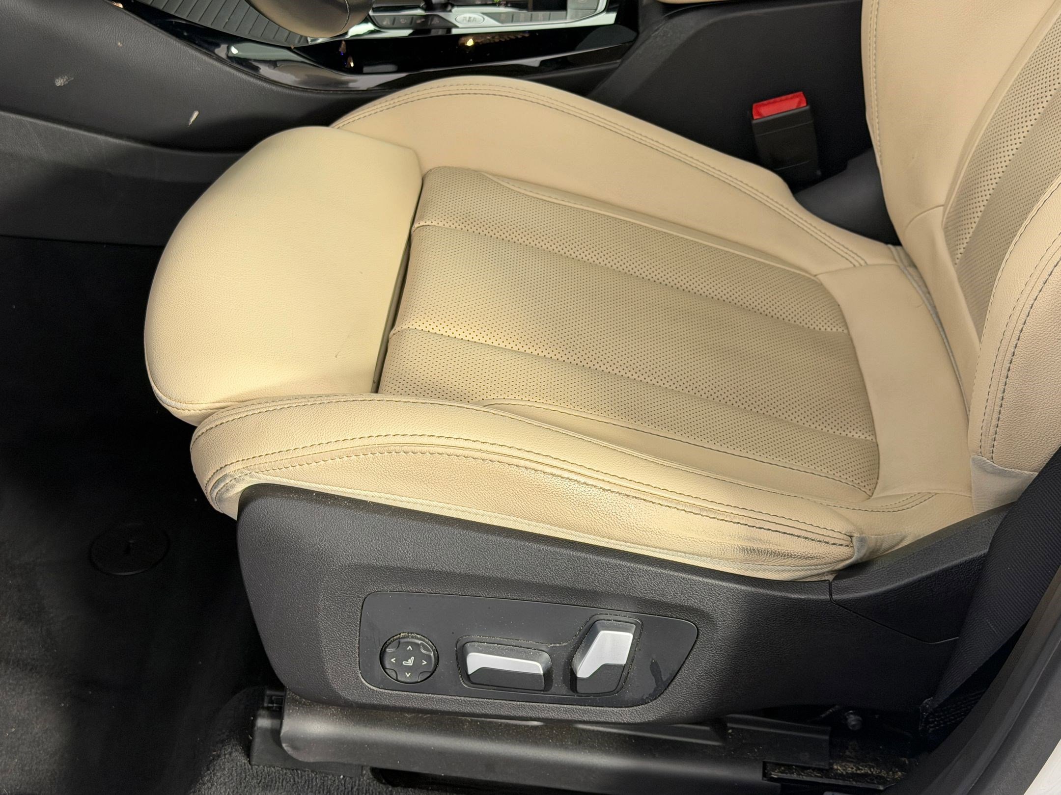 Used 2023 BMW X3 sDrive30i w/ Convenience Package RWD image 13