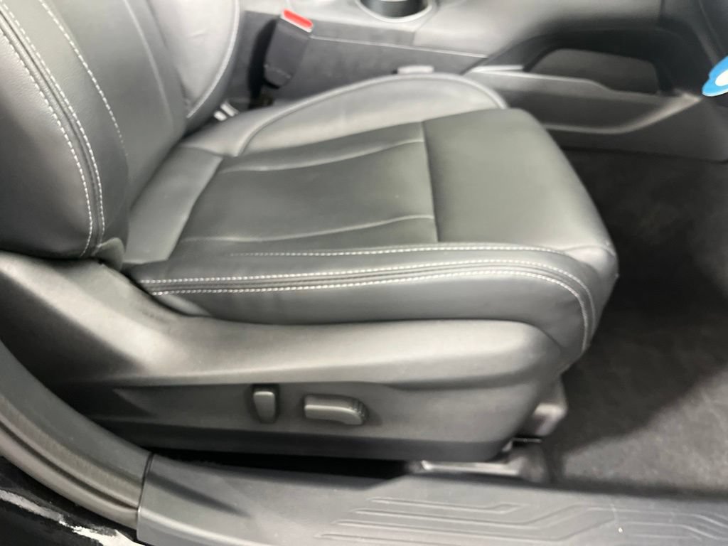 Used 2023 Subaru Outback Touring XT AWD/4WD image 5