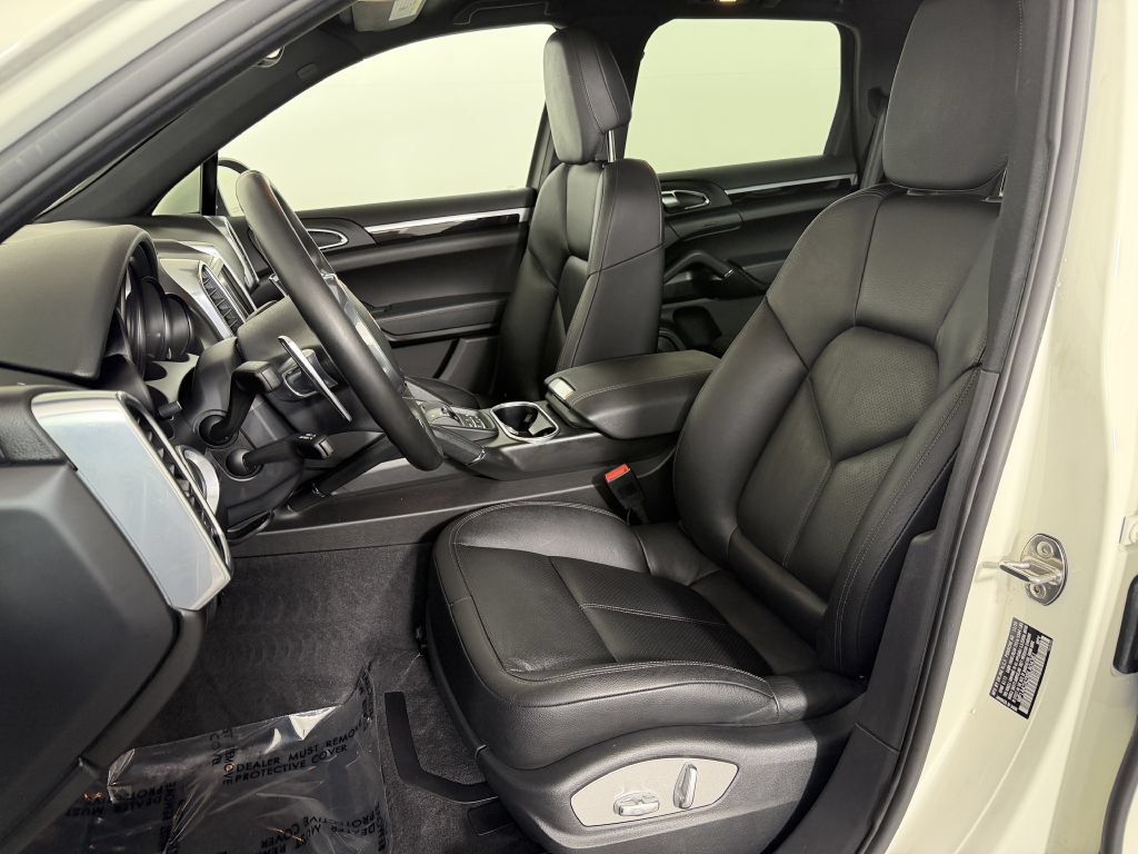 Used 2011 Porsche Cayenne AWD/4WD image 10