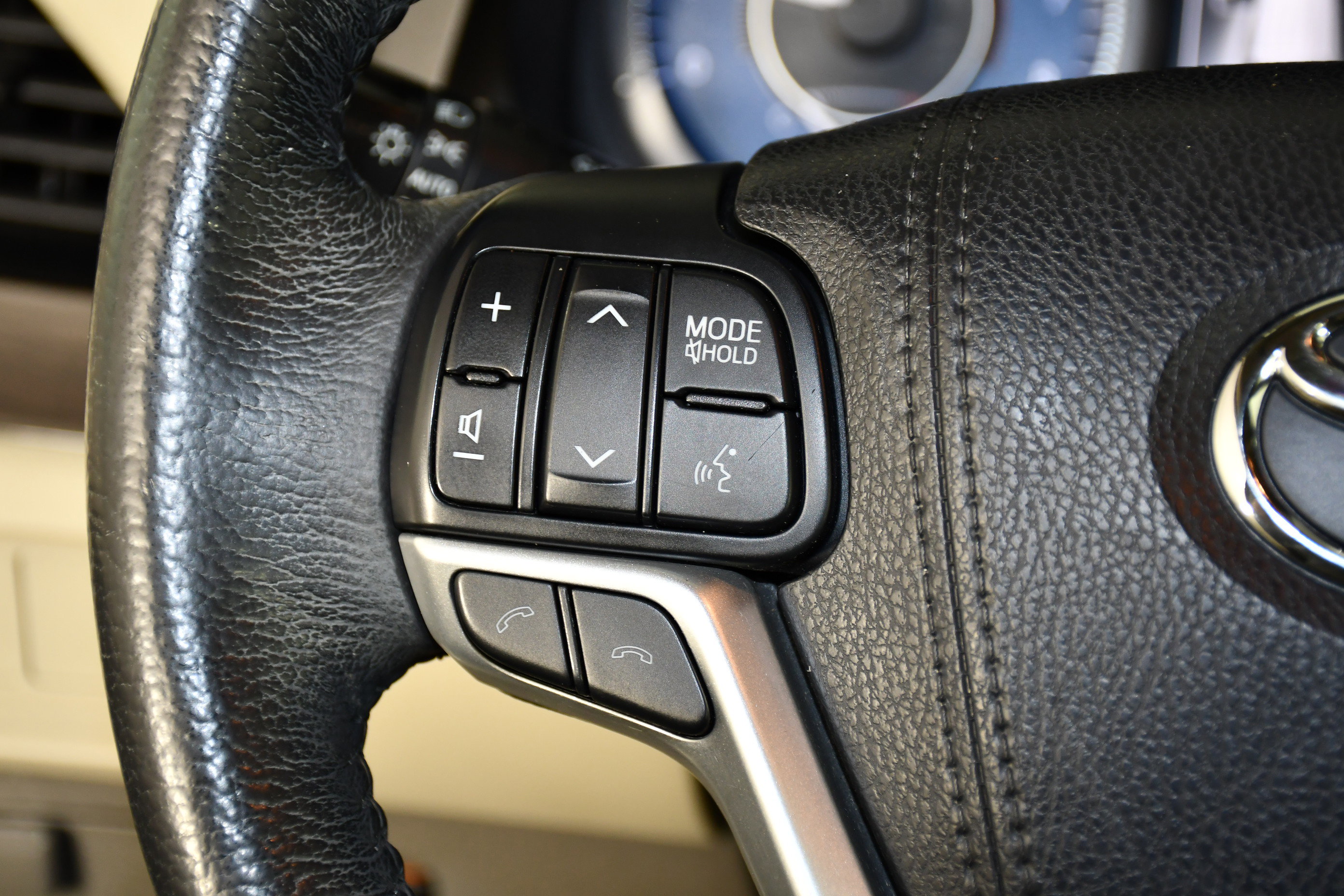 Used 2018 Toyota Sienna XLE FWD image 20