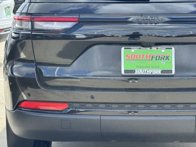 New 2025 Jeep Grand Cherokee Altitude w/ MOPAR Finishing Package image 6