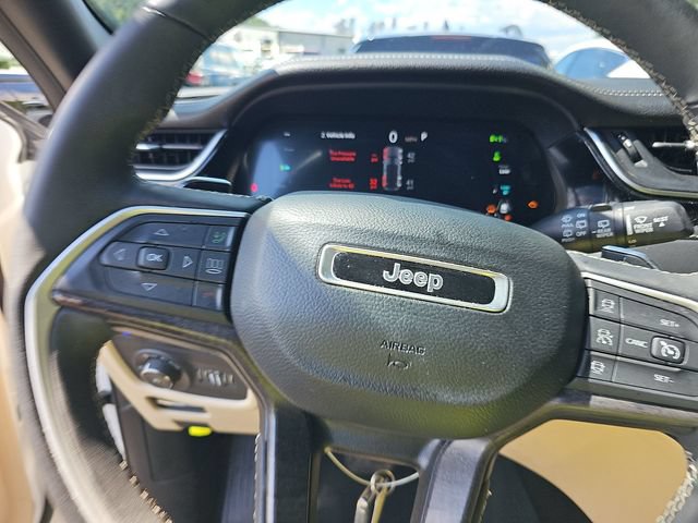 Used 2023 Jeep Grand Cherokee 4WD 4xe image 9