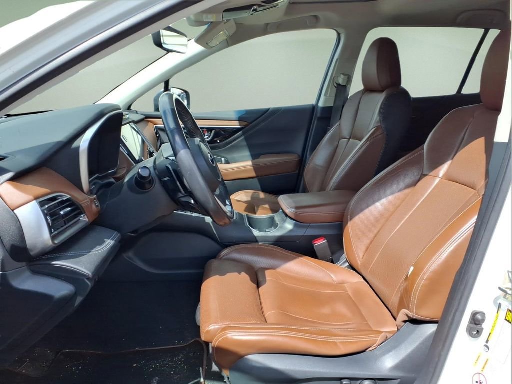 Used 2020 Subaru Outback Touring AWD/4WD image 4